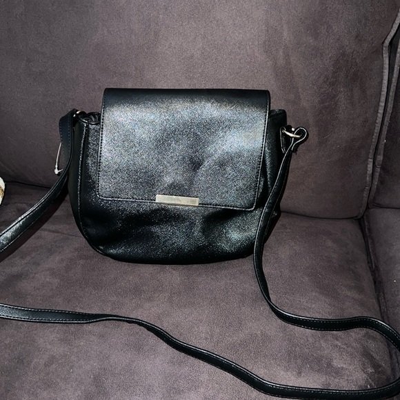 Black crossbody bag - Picture 2 of 8